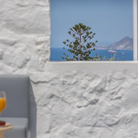 Luna Blanca Adamantas  Buitenkant foto